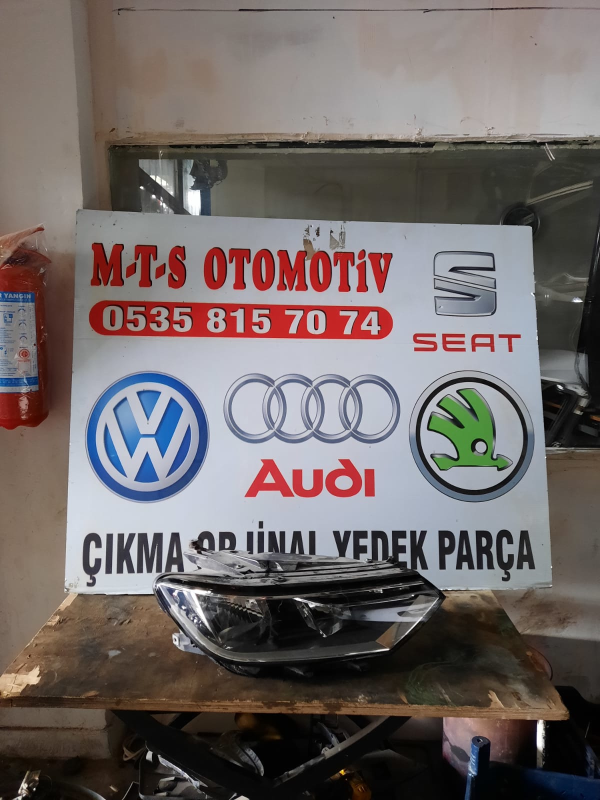 ÇIKMA ORİJİNAL VOLKSWAGEN PASSAT B8 KASA SAĞ FAR